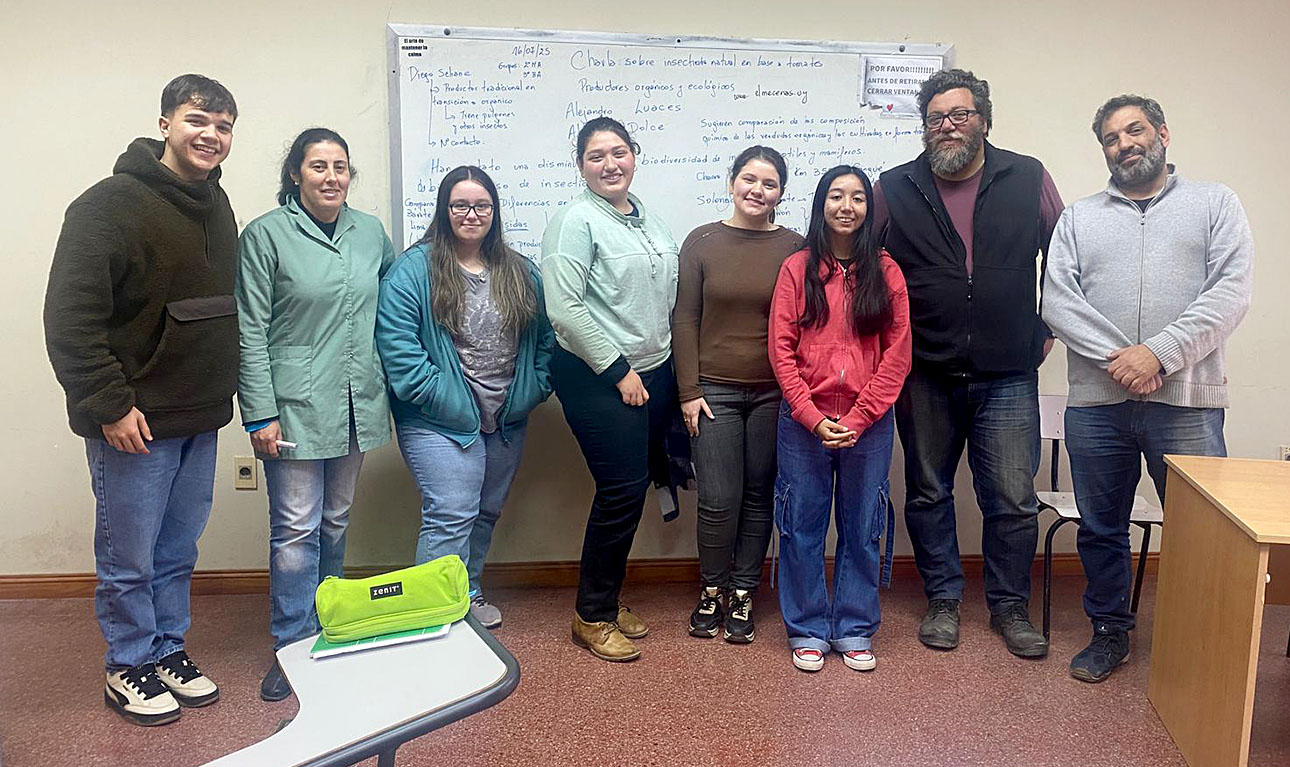 Charla tomates UTEC Paysandú
